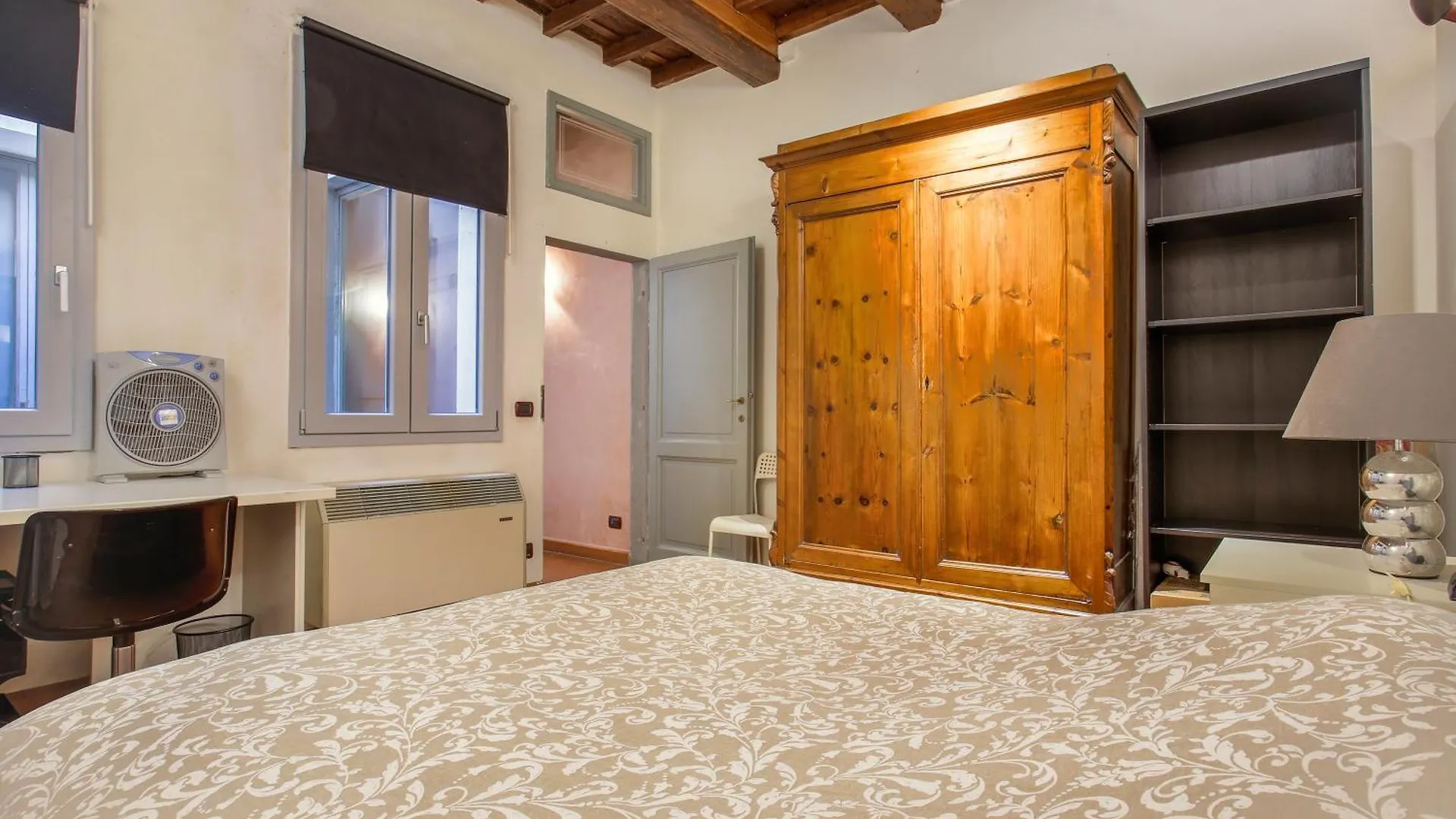 Classic Apartment 2 Steps From The Duomo Firenze Italien